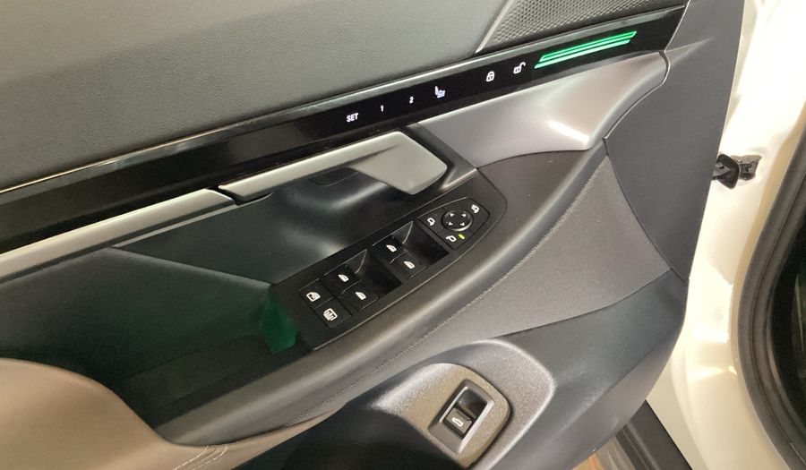 Bmw Series 5 2.0 520I PURE AUTO Sedan 2025