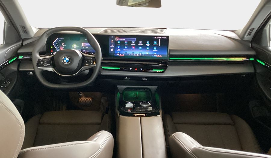 Bmw Series 5 2.0 520I PURE AUTO Sedan 2025