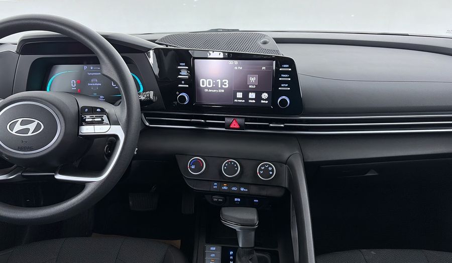 Hyundai Elantra 1.5 MPI SMART CVT Sedan 2025