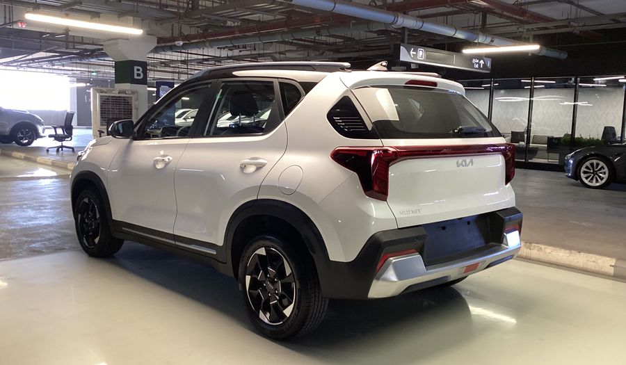Kia Sonet 1.5 AUTO EX 2WD FOP TWO TONE Suv 2025