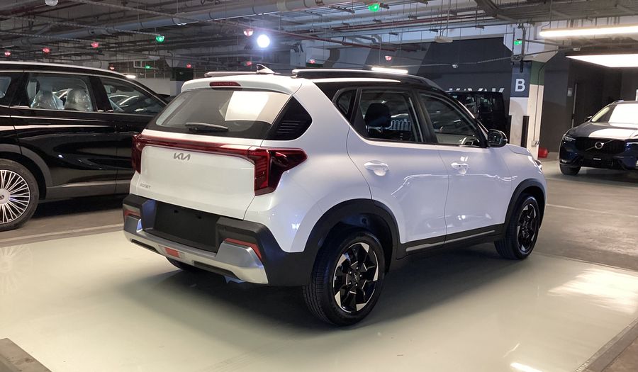 Kia Sonet 1.5 AUTO EX 2WD FOP TWO TONE Suv 2025