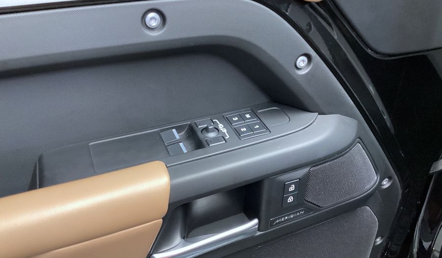 Land Rover Defender 3.0 P400 90 X-DYNAMIC HSE AUTO 4WD Suv 2025