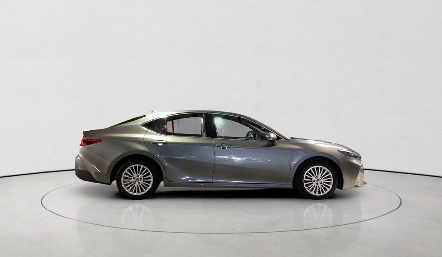 Toyota Camry 2.5 HEV XLE E-CVT Sedan 2025