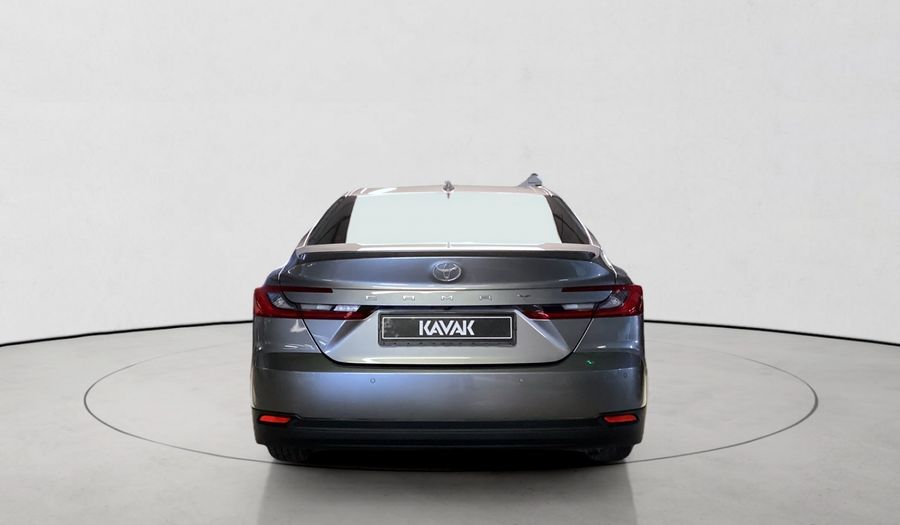 Toyota Camry 2.5 HEV XLE E-CVT Sedan 2025