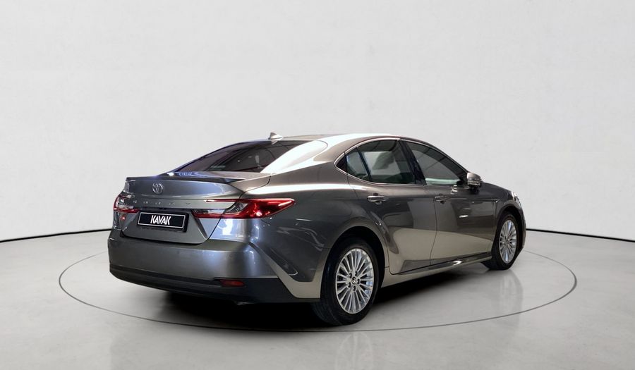 Toyota Camry 2.5 HEV XLE E-CVT Sedan 2025