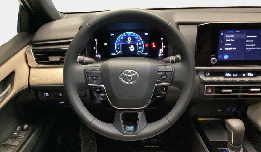 Toyota Camry 2.5 HEV XLE E-CVT Sedan 2025