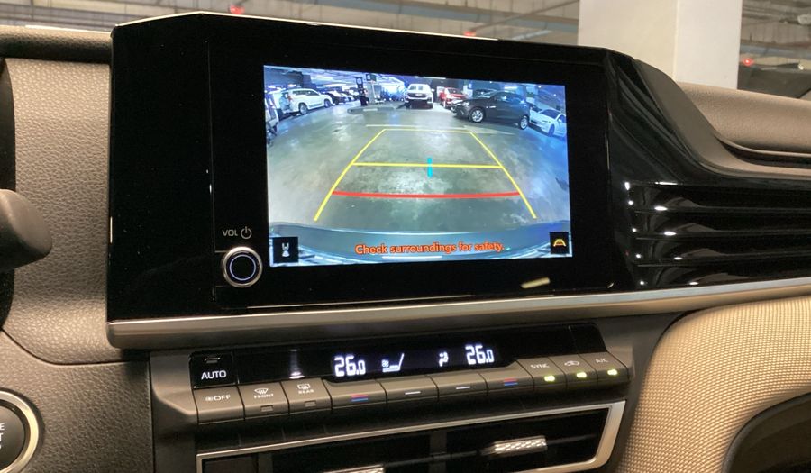 Toyota Camry 2.5 HEV XLE E-CVT Sedan 2025