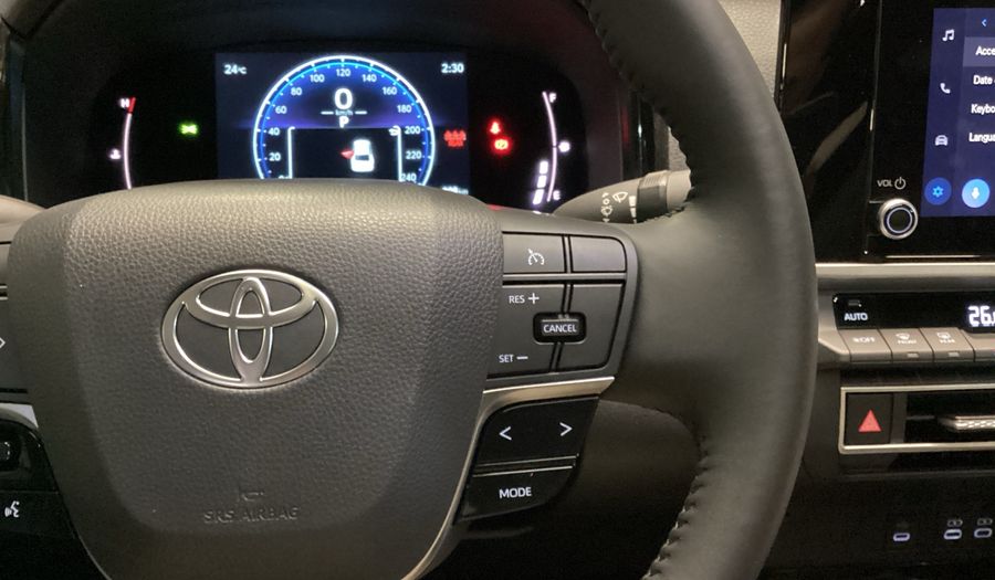 Toyota Camry 2.5 HEV XLE E-CVT Sedan 2025