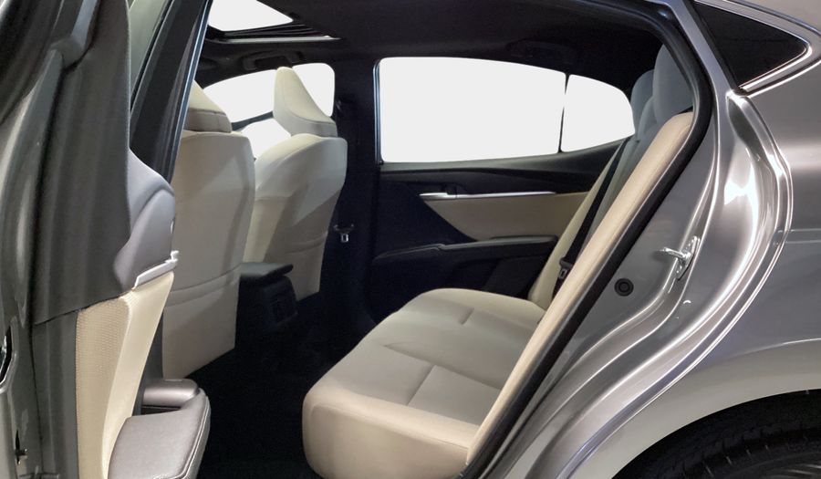 Toyota Camry 2.5 HEV XLE E-CVT Sedan 2025