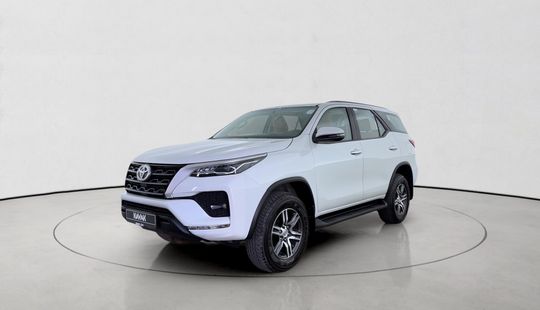 Toyota • Fortuner