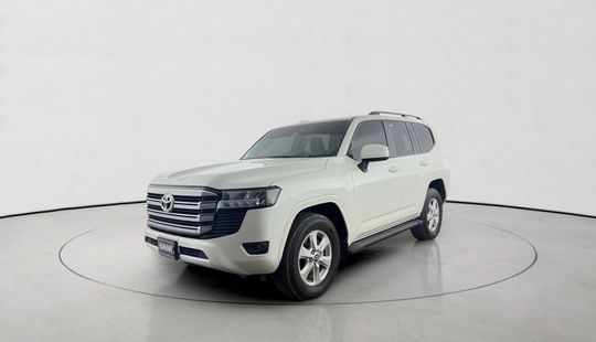 Toyota • Land Cruiser