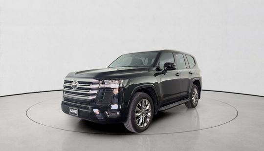Toyota • Land Cruiser