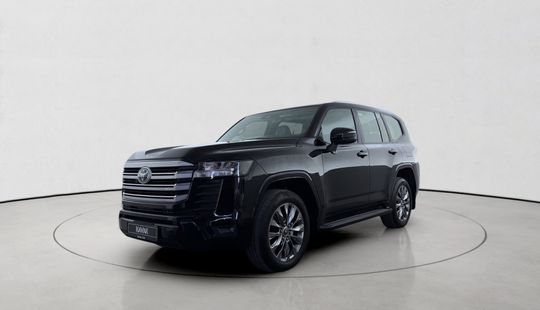 Toyota • Land Cruiser