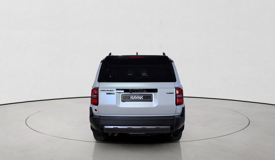 Toyota Land Cruiser Prado 2.4 4WD AUTO ADVENTURE MONO TONE Suv 2025