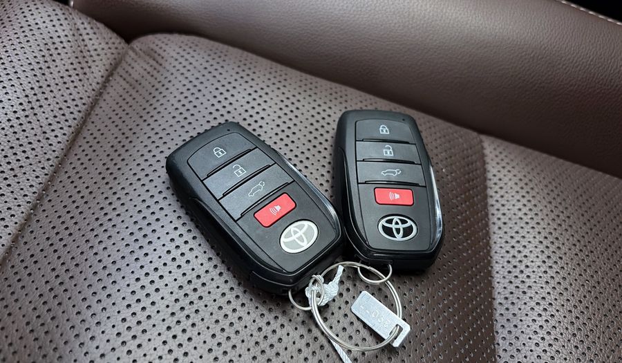 Toyota Land Cruiser Prado 2.4 4WD AUTO ADVENTURE MONO TONE Suv 2025
