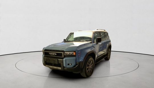 Toyota • Land Cruiser Prado
