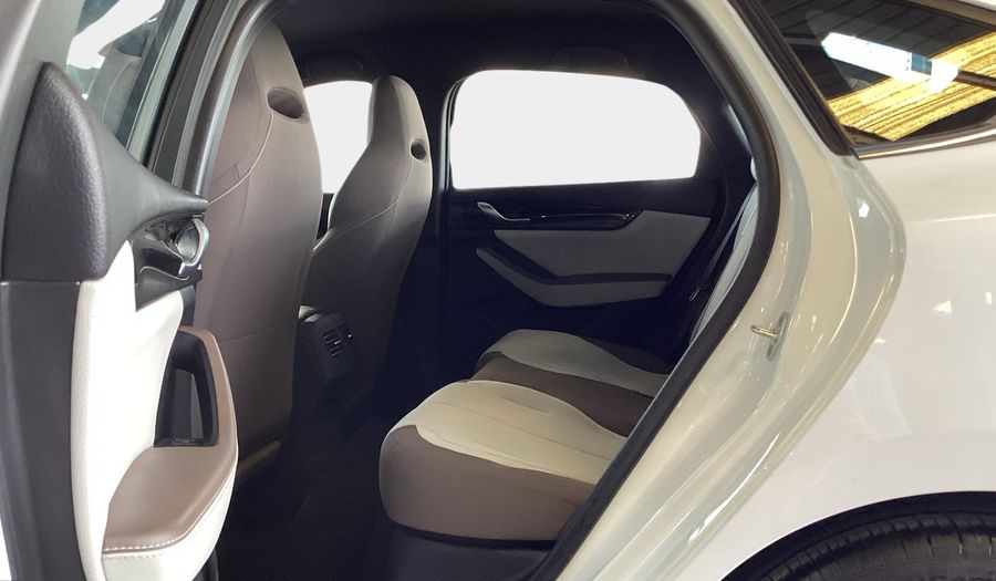 Byd Qin Plus 1.5 PHEV PLUS DESIGN DM-I 120KM Sedan 2026