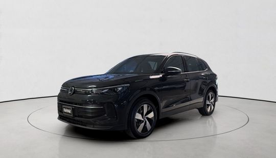 Volkswagen • Tiguan