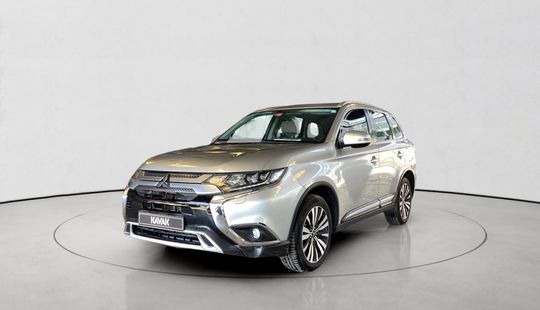 Mitsubishi • Outlander