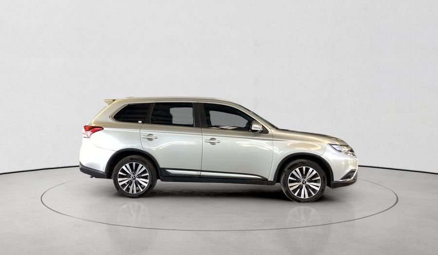 Mitsubishi Outlander 2.4 GLX FABRIC 7SEAT H/L S/R Suv 2020