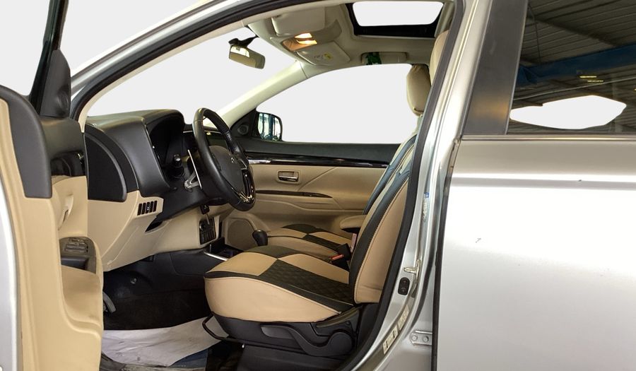 Mitsubishi Outlander 2.4 GLX FABRIC 7SEAT H/L S/R Suv 2020