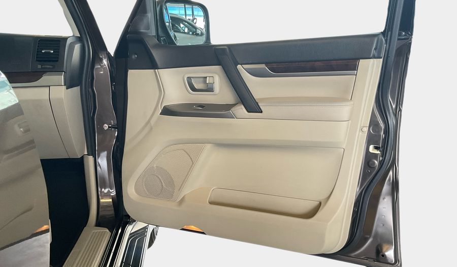 Mitsubishi Pajero 3.0 GLS H/L LTHR GOLD SIG EDT Suv 2020