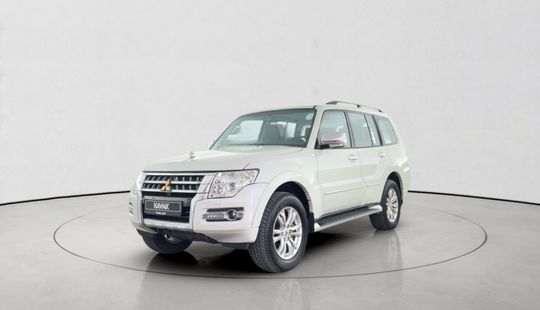 Mitsubishi • Pajero