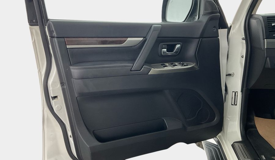 Mitsubishi Pajero 3.8 GLS LWB H/L LTHR R/FORD Suv 2020
