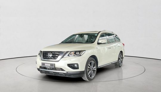 Nissan • Pathfinder