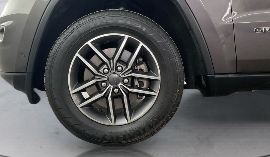 Jeep Grand Cherokee 3.6 LAREDO 2WD AUTO Suv 2020