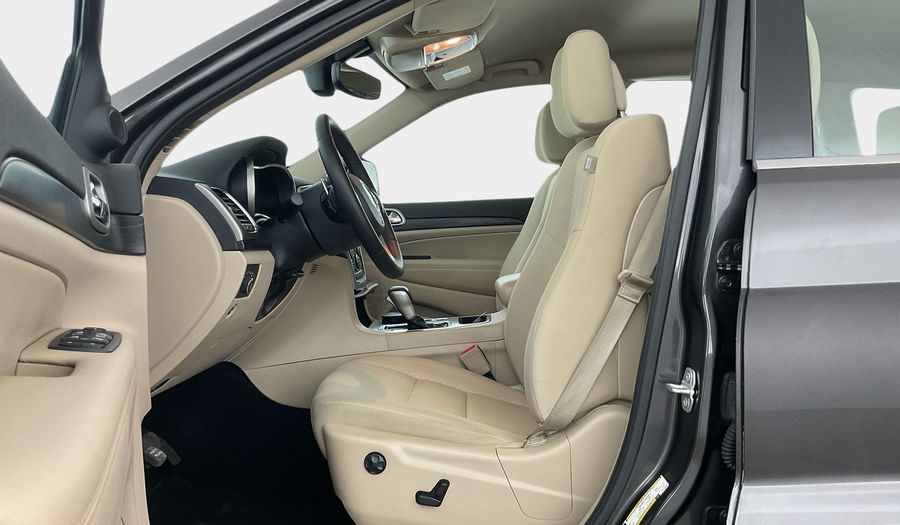 Jeep Grand Cherokee 3.6 LAREDO 2WD AUTO Suv 2020
