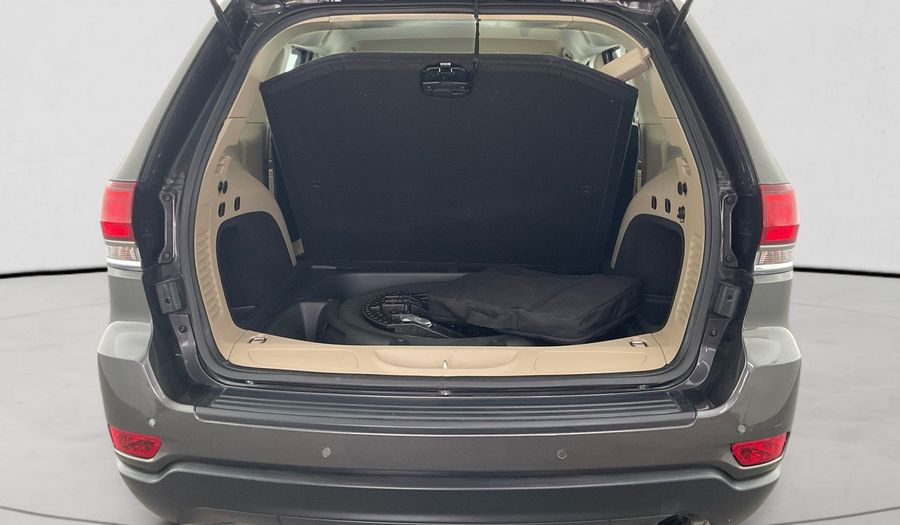 Jeep Grand Cherokee 3.6 LAREDO 2WD AUTO Suv 2020