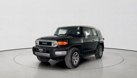 Toyota • FJ Cruiser