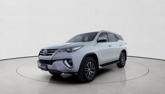 Toyota • Fortuner