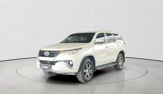 Toyota • Fortuner