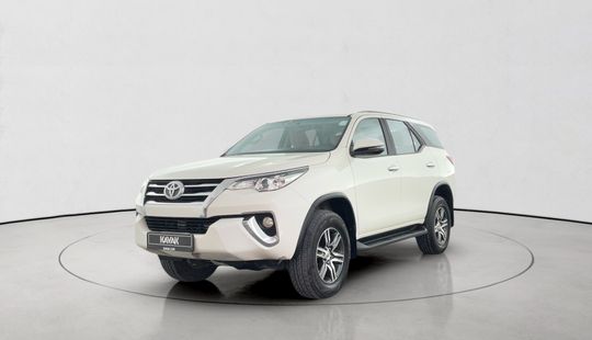 Toyota • Fortuner