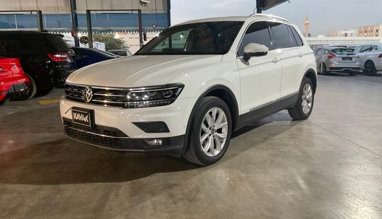 Volkswagen • Tiguan