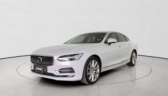 Volvo • S90