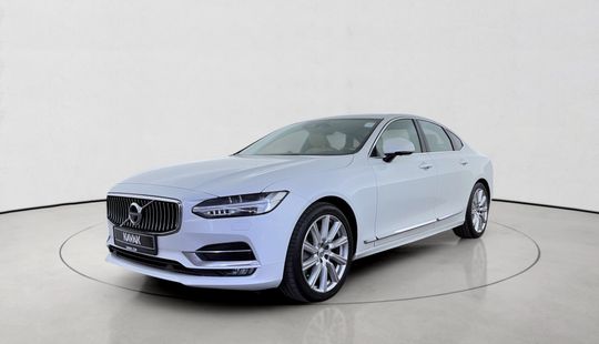 Volvo • S90
