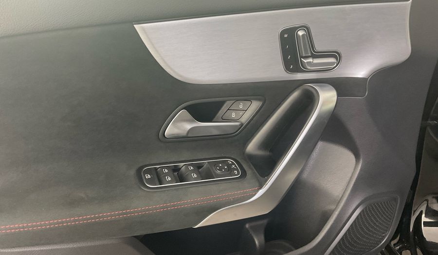 Mercedes Benz A-class 1.3 A 200 DCT PREMIUM PLUS Hatchback 2021