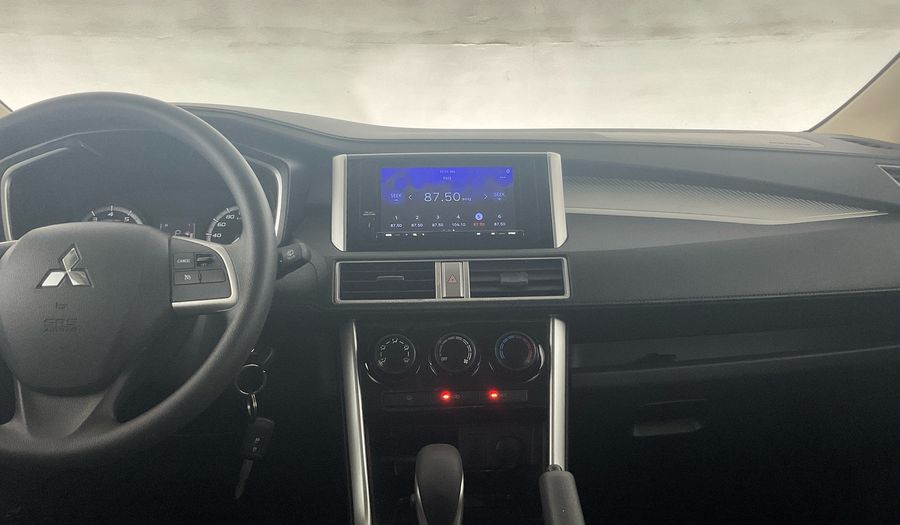 Mitsubishi Xpander 1.5 MEDIUM LINE AUTO Minivan 2021