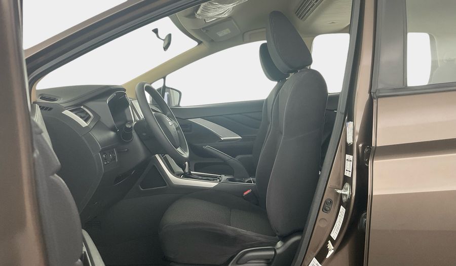 Mitsubishi Xpander 1.5 MEDIUM LINE AUTO Minivan 2021
