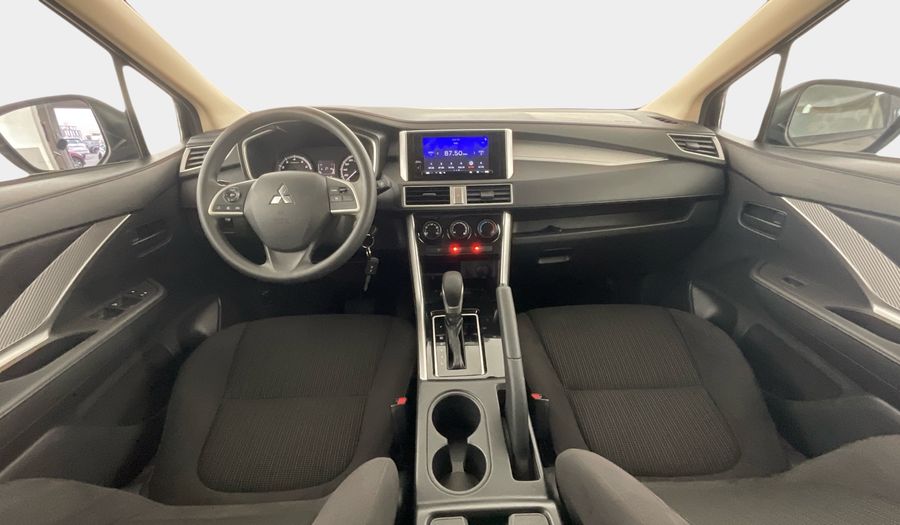 Mitsubishi Xpander 1.5 MEDIUM LINE AUTO Minivan 2021