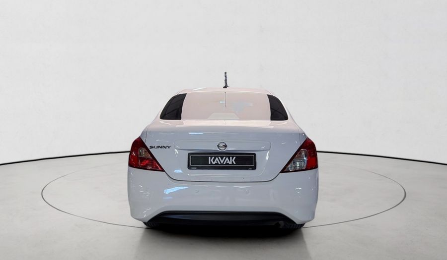 Nissan Sunny SV Sedan 2021