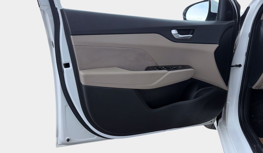 Hyundai Accent 1.6 AUTO GL SMART PLUS Sedan 2021