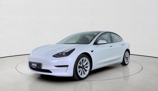 Tesla • Model 3