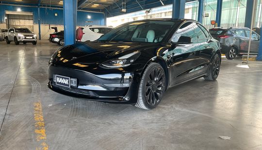 Tesla • Model 3