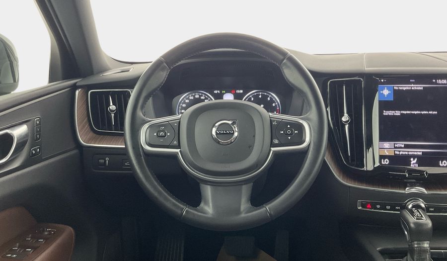 Volvo Xc60 2.0 T5 250 FWD MOMENTUM AUTO Suv 2021