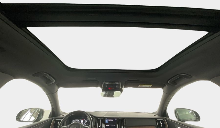 Volvo Xc60 2.0 T5 250 FWD MOMENTUM AUTO Suv 2021