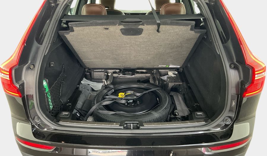 Volvo Xc60 2.0 T5 250 FWD MOMENTUM AUTO Suv 2021